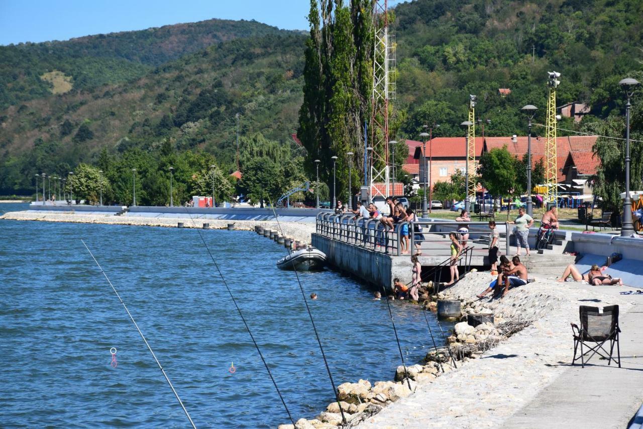 Apartments Barocco Golubac Exteriör bild